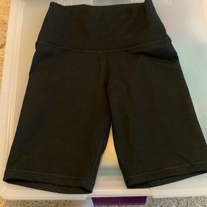 AERIE BLACK BIKE SHORTS XS